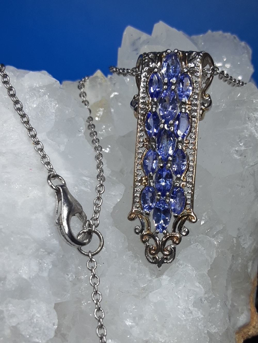925 Tanzanite Pendant With Chain.